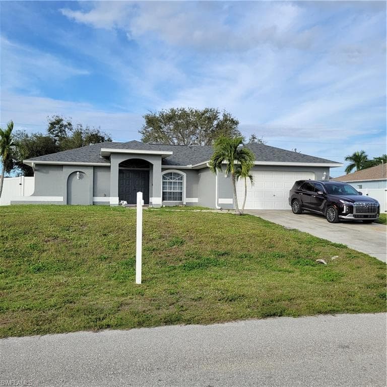 419 SE 13th TER CAPE CORAL, FL 33990