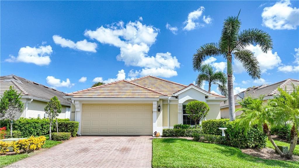 2633 Astwood CT CAPE CORAL, FL 33991
