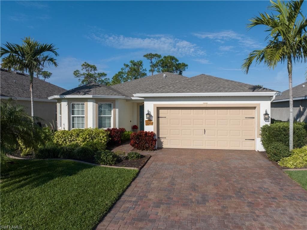 3455 Acapulco CIR CAPE CORAL, FL 33909