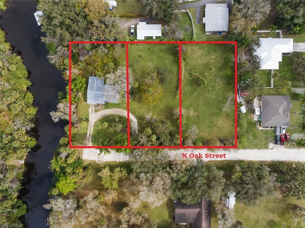 345 N Oak ST LABELLE, FL 33935