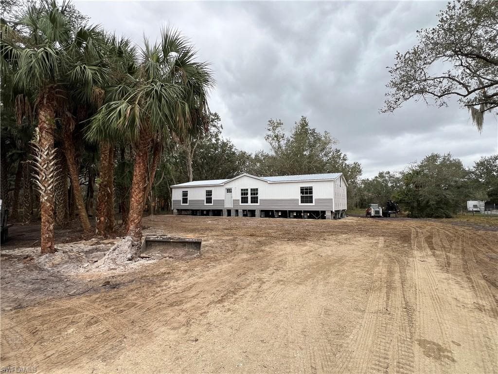 19413 NW 244th ST OKEECHOBEE, FL 34972
