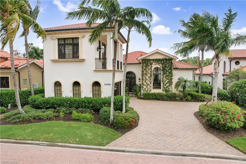 2896 Tiburon BLVD E NAPLES, FL 34109
