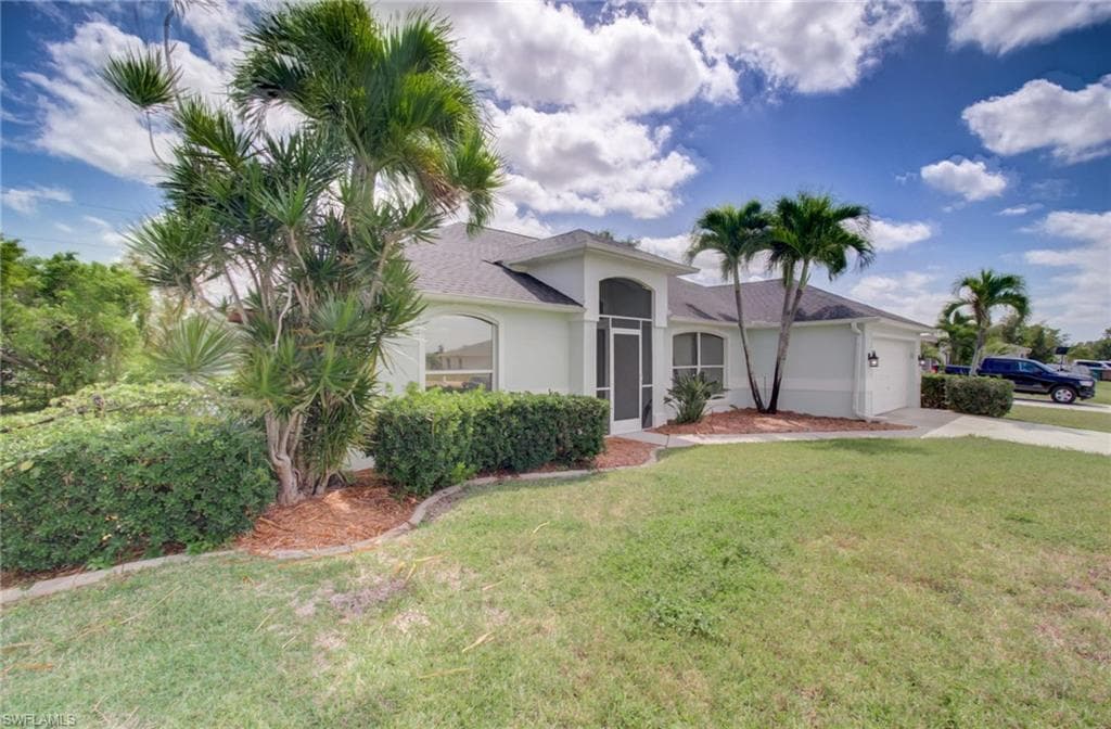 3105 NE 6th AVE CAPE CORAL, FL 33909