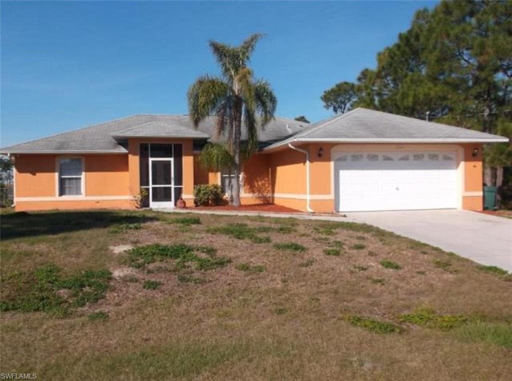 2908 Colin AVE S LEHIGH ACRES, FL 33976