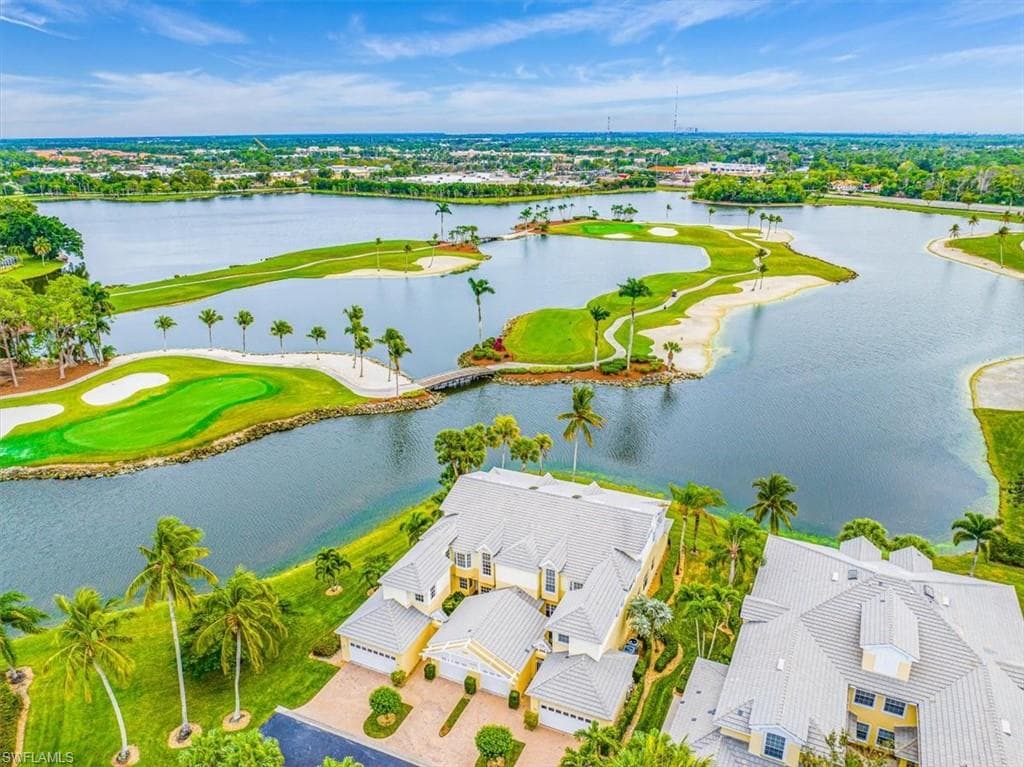 8600 Mystic Greens WAY 703 NAPLES, FL 34113