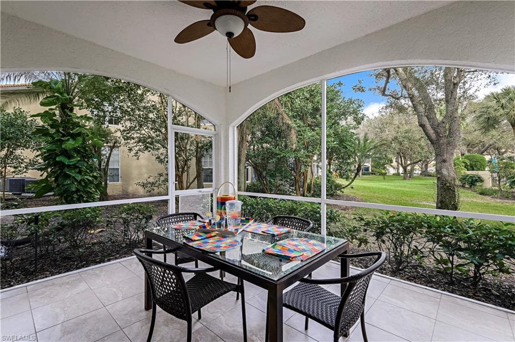 96 Silver Oaks CIR 1101 NAPLES, FL 34119
