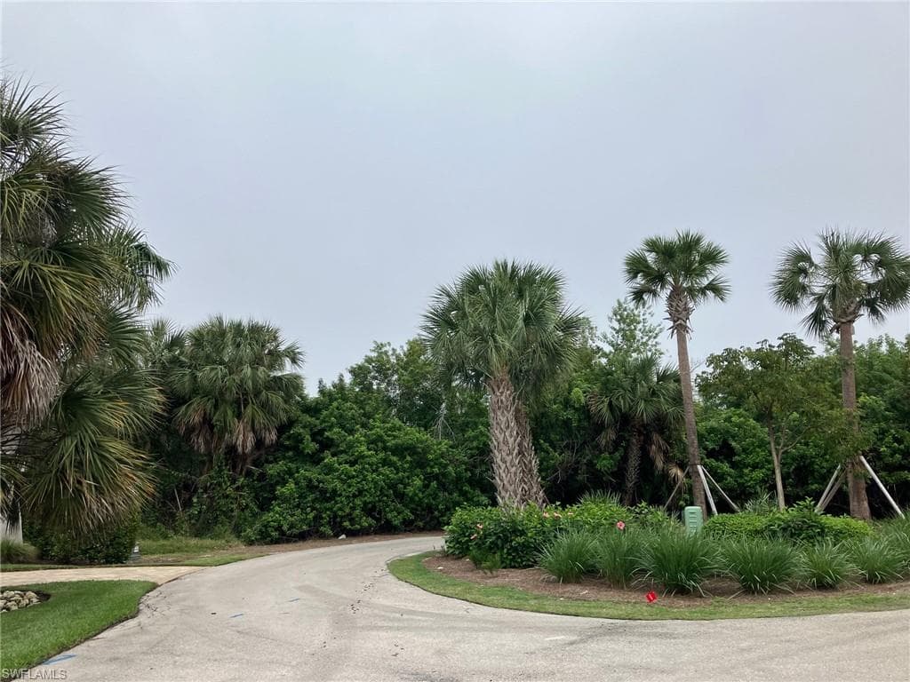 124 Wild Cherry LN MARCO ISLAND, FL 34145