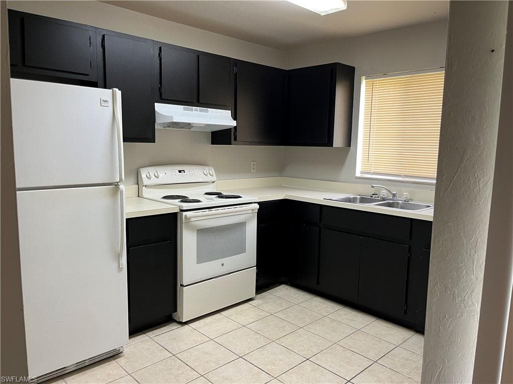 202 SE 24th AVE 4 CAPE CORAL, FL 33990