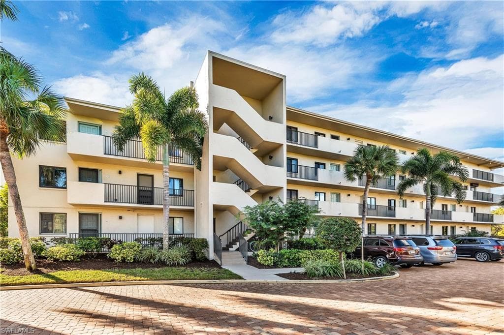 979 E Gulf DR C324 SANIBEL, FL 33957