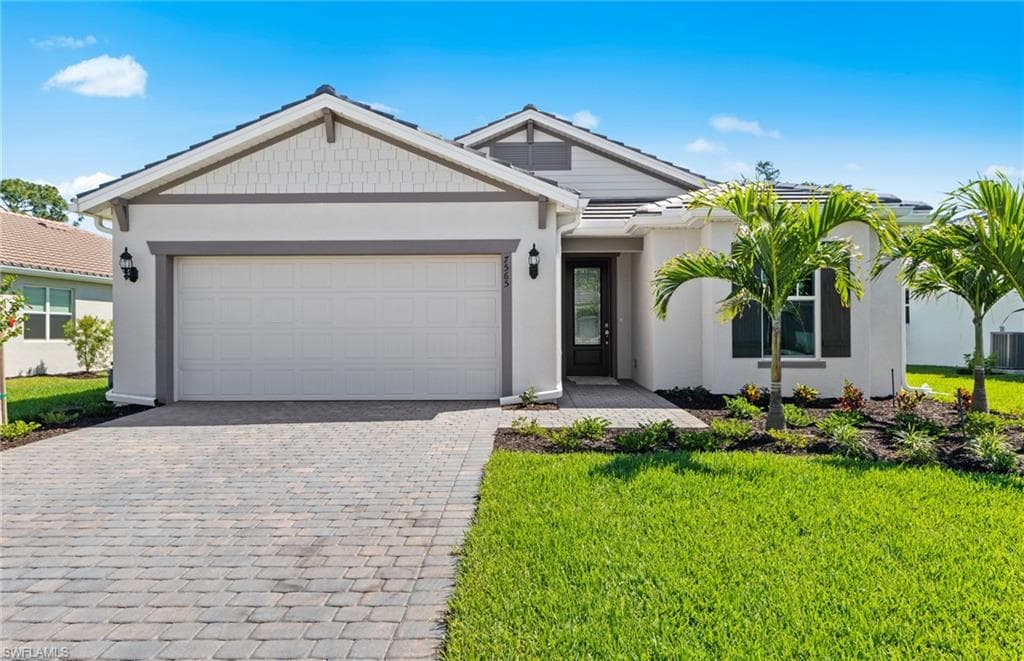 7565 Paradise Tree DR NORTH FORT MYERS, FL 33917