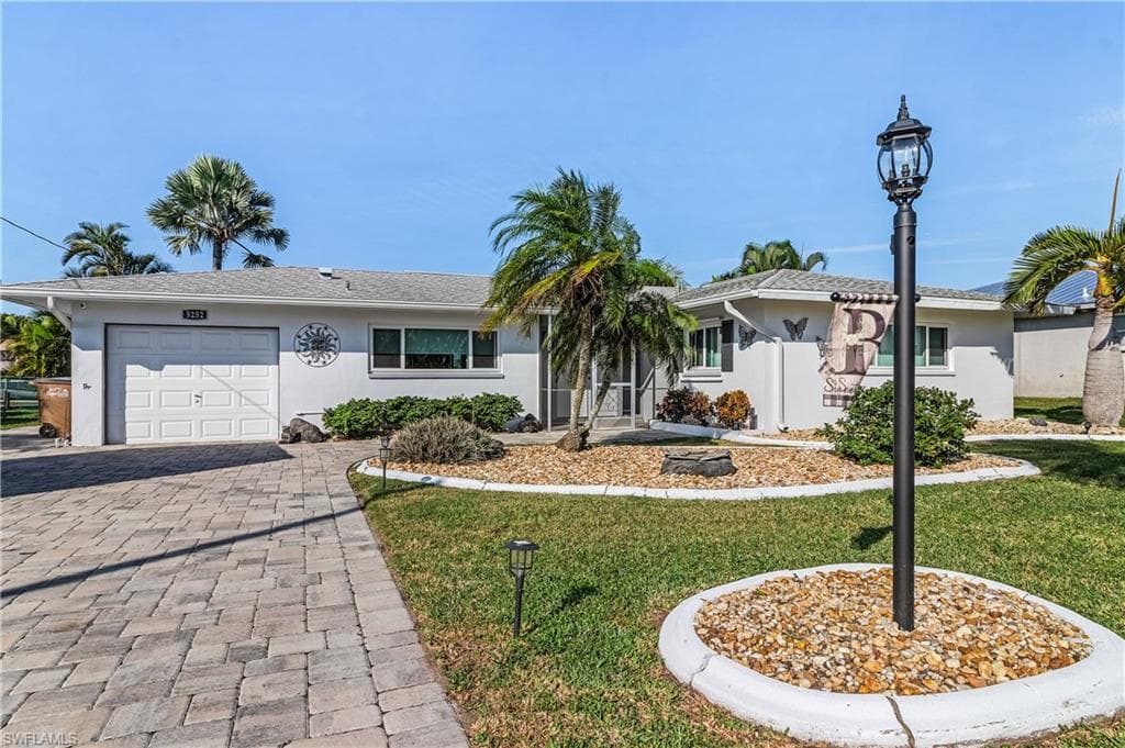 5252 Wisteria CT CAPE CORAL, FL 33904