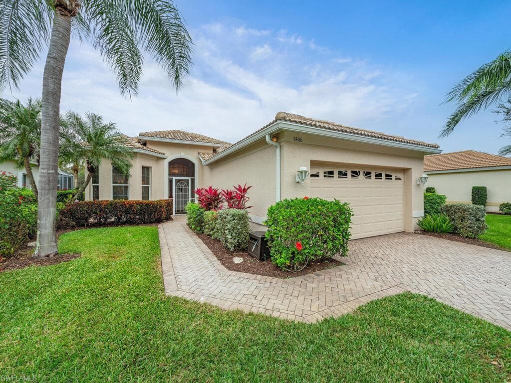 8406 Danbury BLVD NAPLES, FL 34120