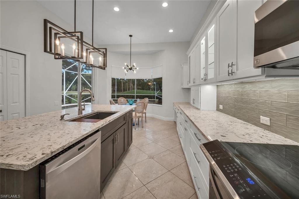 5751 Persimmon WAY NAPLES, FL 34110