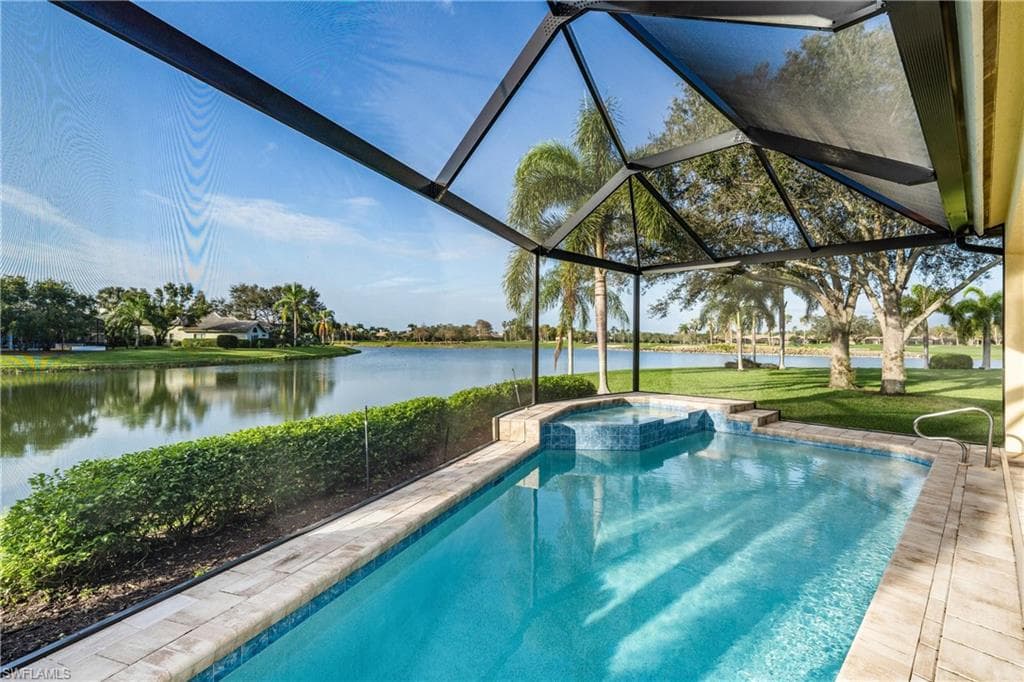 906 Tierra Lago WAY NAPLES, FL 34119