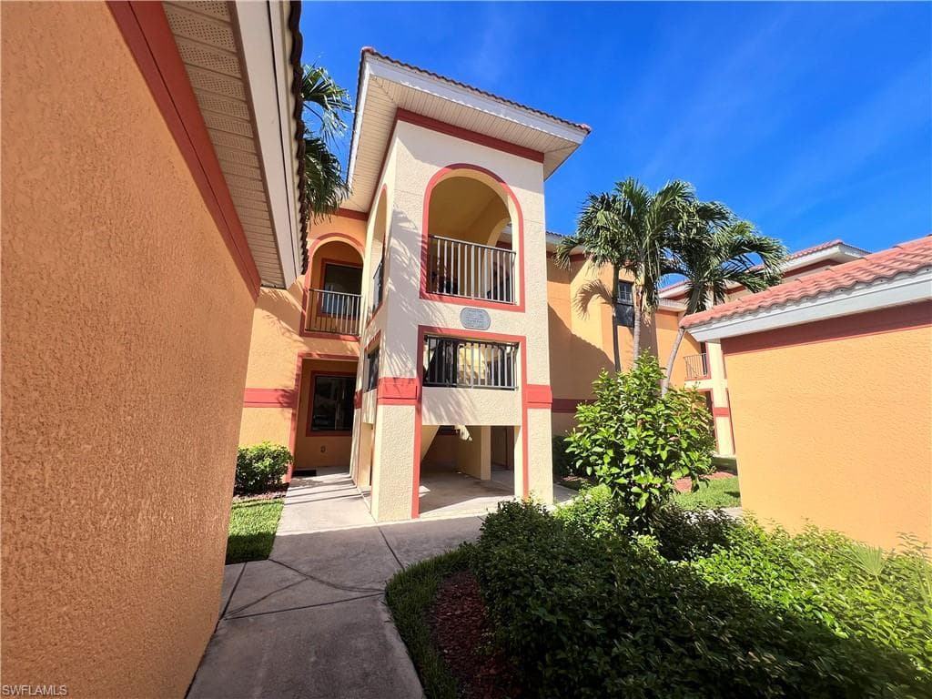 13781 Julias WAY 114 FORT MYERS, FL 33919