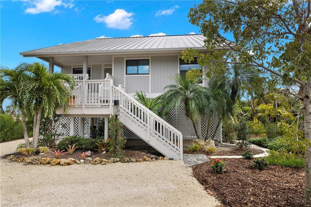 4279 Gulf Pines DR SANIBEL, FL 33957