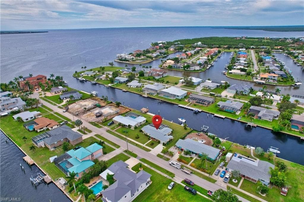 218 Bangsberg RD SE PORT CHARLOTTE, FL 33952