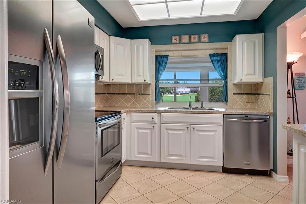 4220 Lakewood BLVD G-4 NAPLES, FL 34112