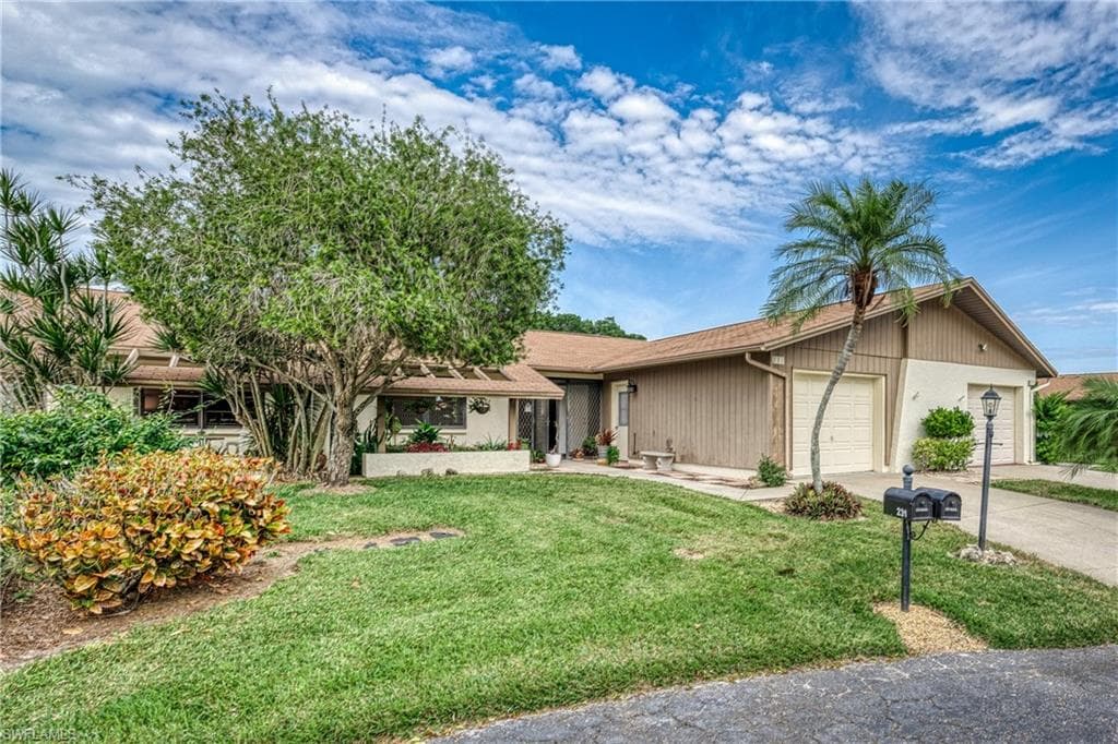 231 Charity CT L-3 NAPLES, FL 34112