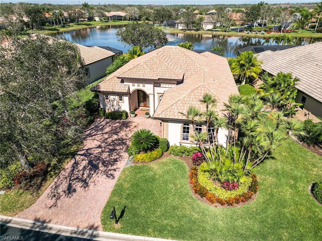 12506 Grandezza CIR ESTERO, FL 33928