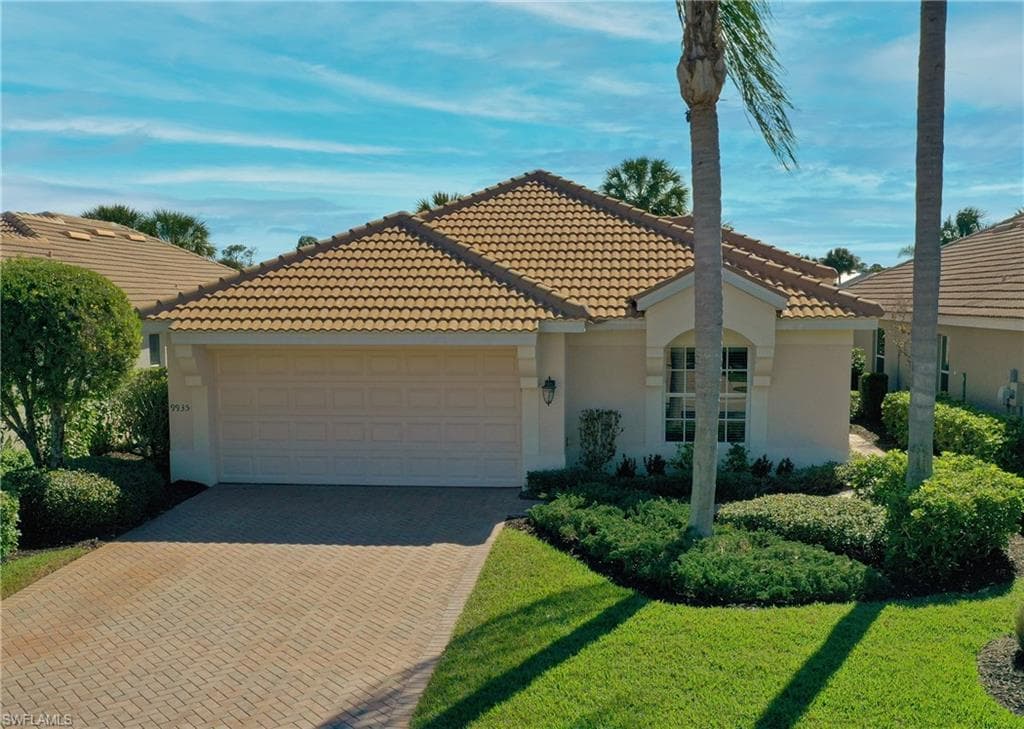 9935 Horse Creek RD FORT MYERS, FL 33913