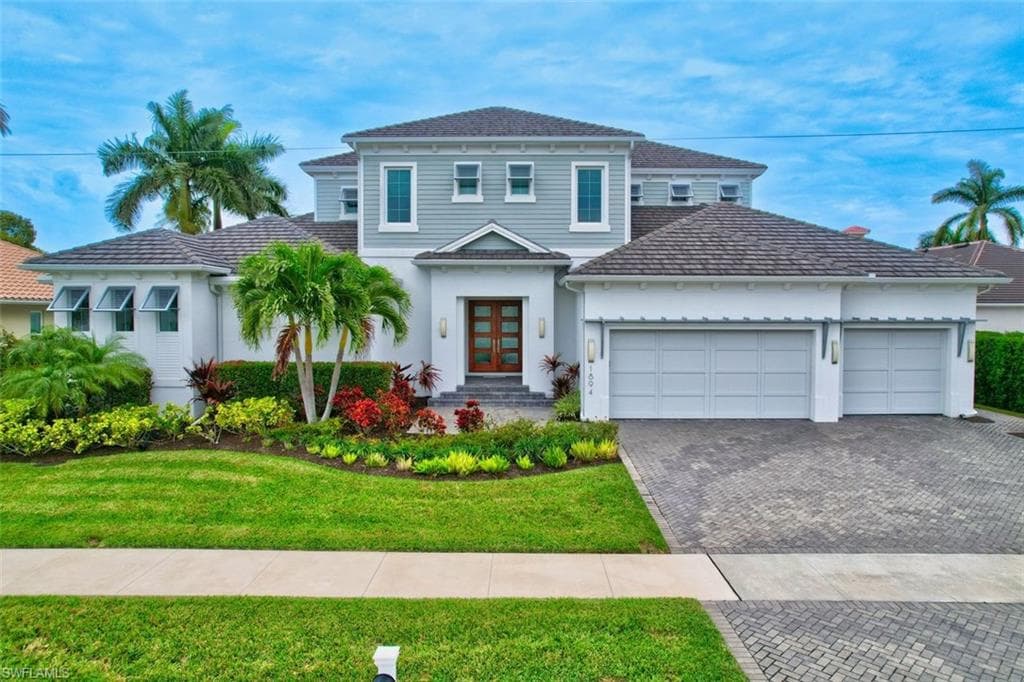 1894 Honduras AVE MARCO ISLAND, FL 34145