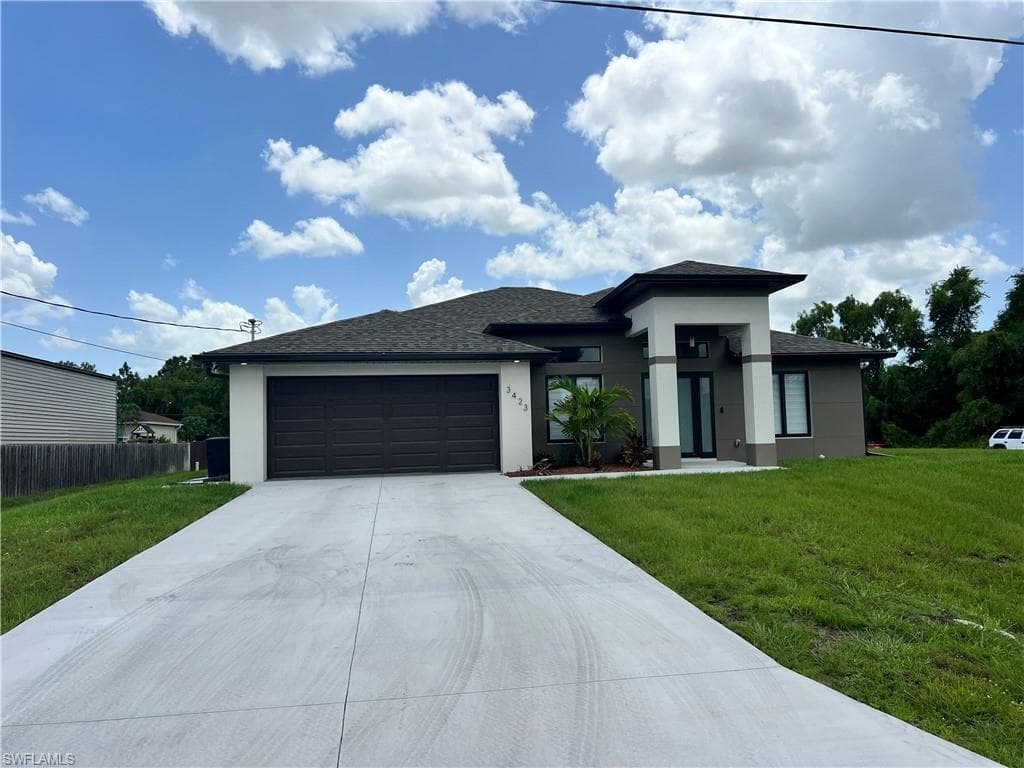 2900 28th ST SW LEHIGH ACRES, FL 33976