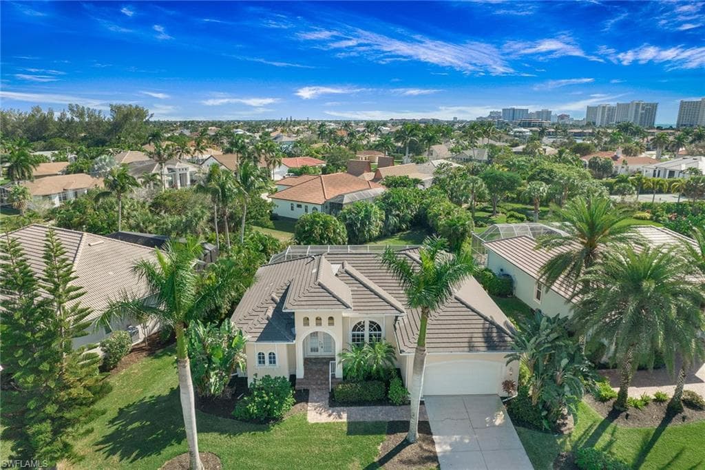 628 Hernando DR MARCO ISLAND, FL 34145