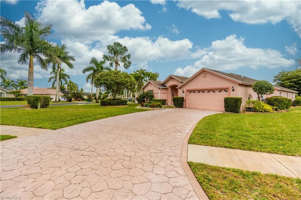 1990 Terrazzo LN NAPLES, FL 34104