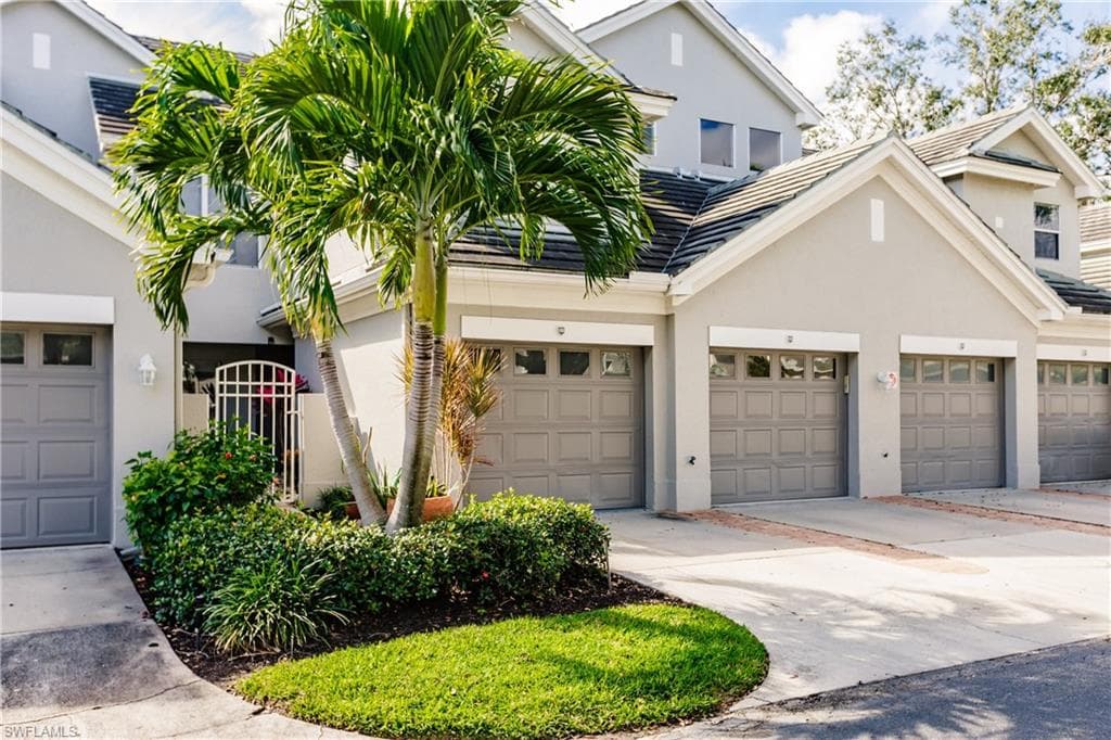 12020 Champions Green WAY 112 FORT MYERS, FL 33913