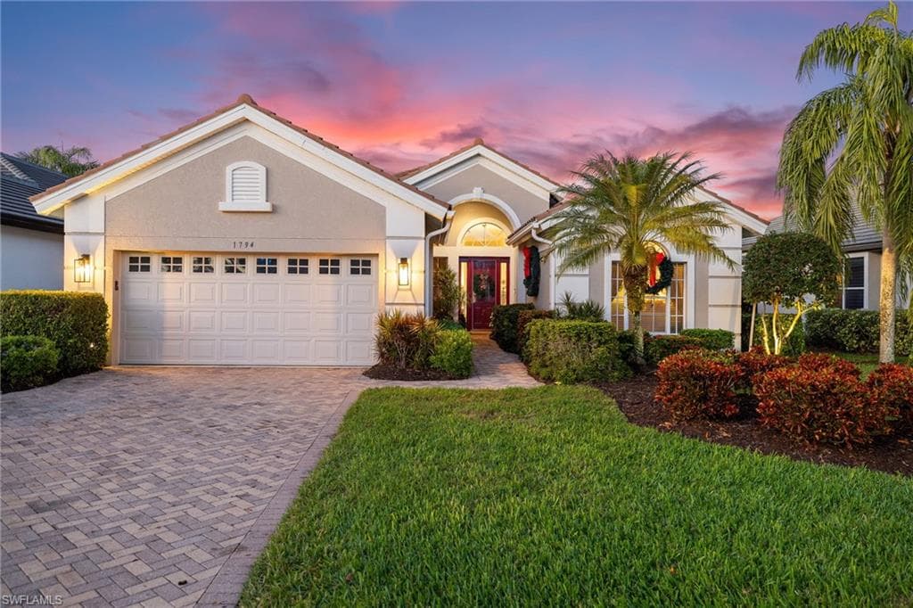 1794 Winding Oaks WAY NAPLES, FL 34109