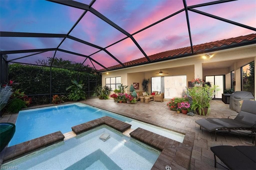 13708 Luna DR NAPLES, FL 34109