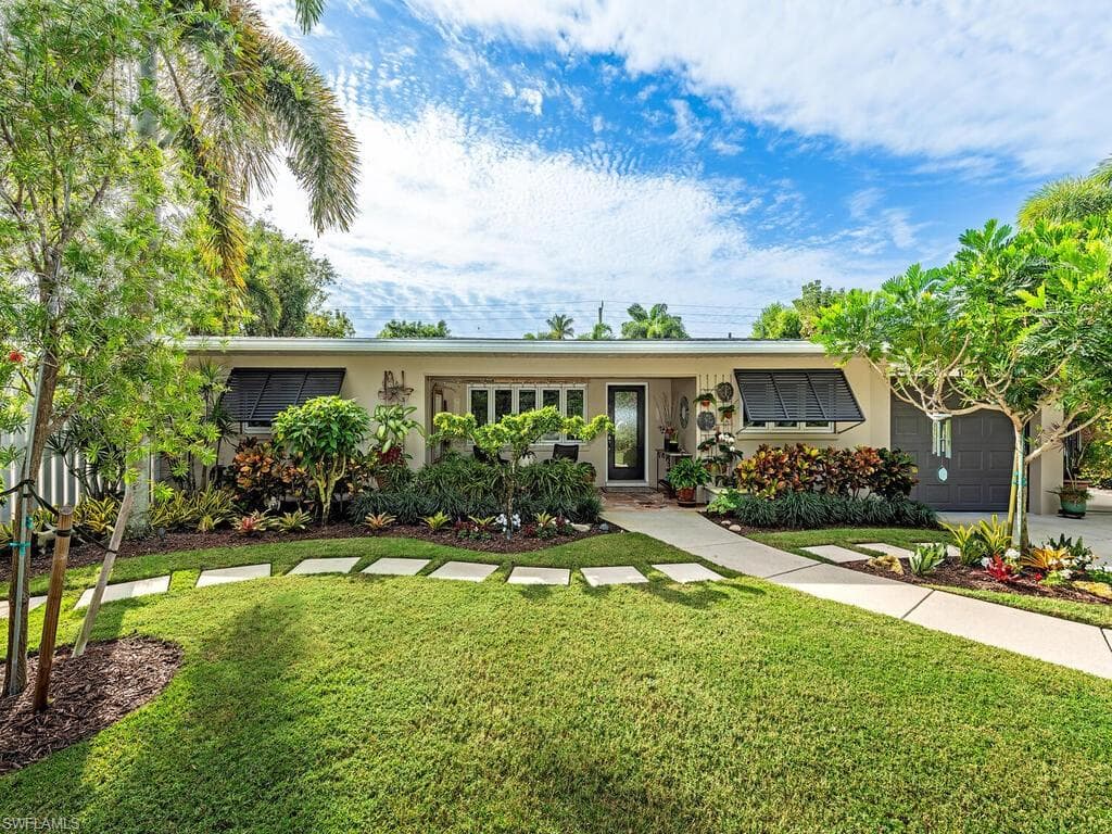 1270 Diana AVE NAPLES, FL 34103