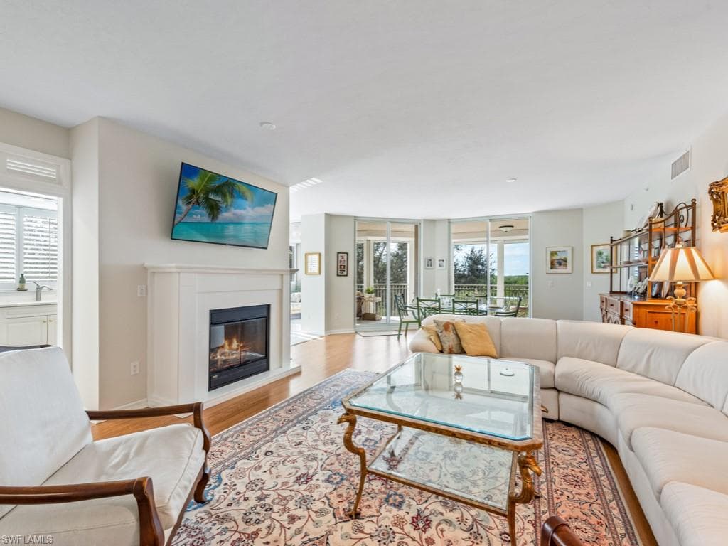 1001 Arbor Lake DR 101 NAPLES, FL 34110
