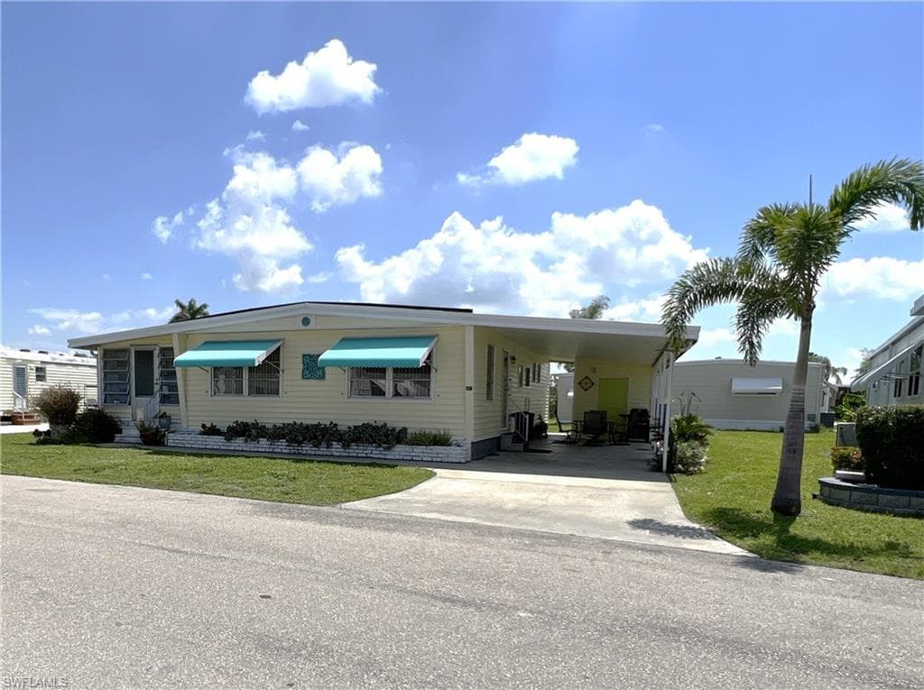 277 Valencia DR FORT MYERS, FL 33905
