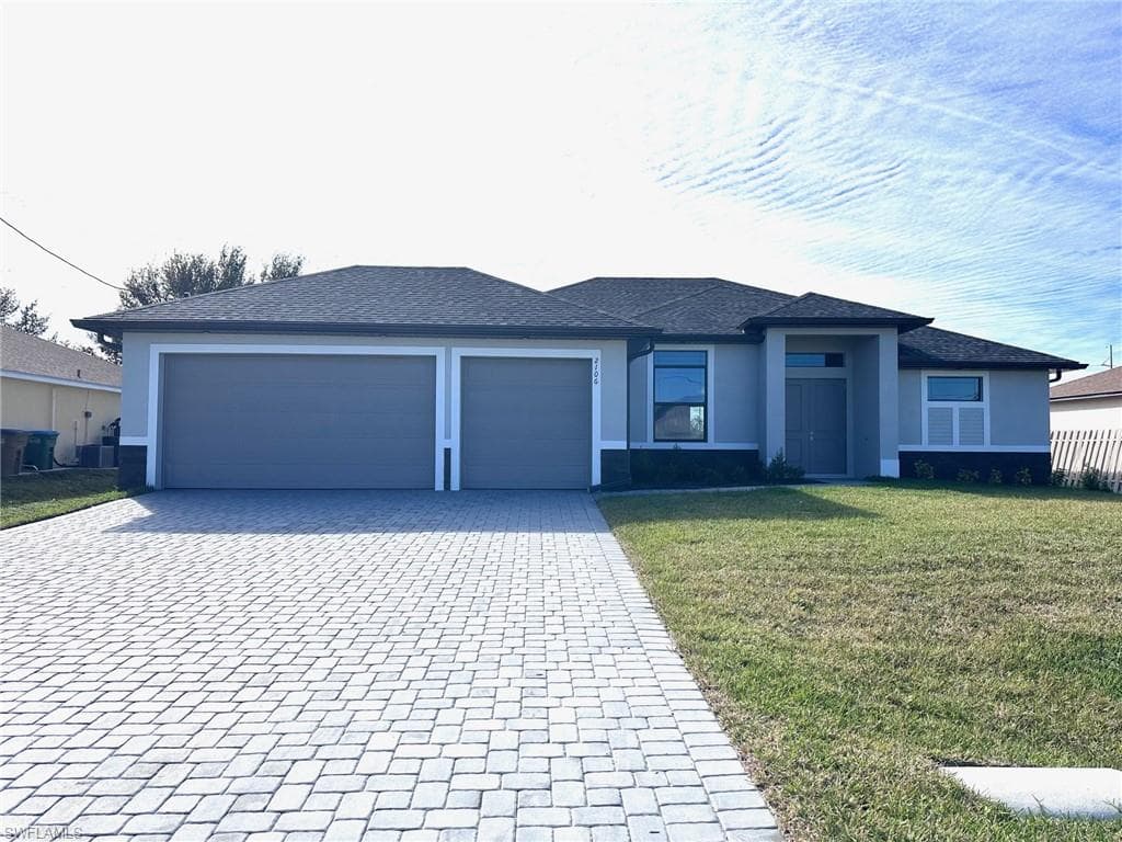 2106 NW 9th ST CAPE CORAL, FL 33993