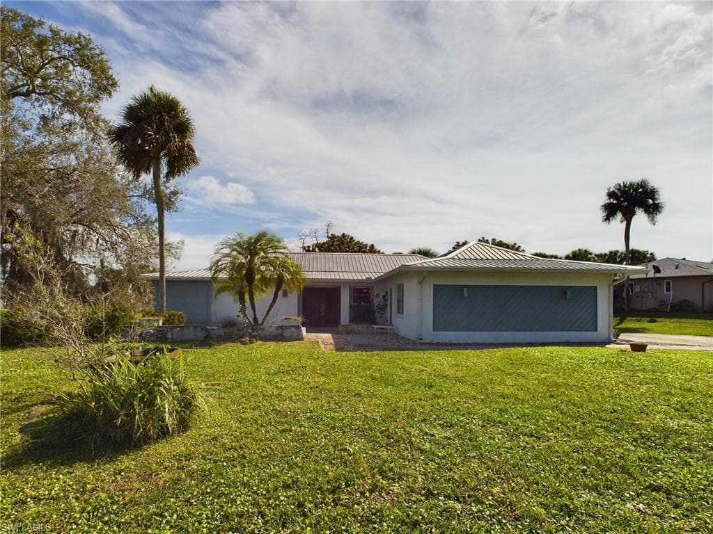 510 Robert AVE LEHIGH ACRES, FL 33936