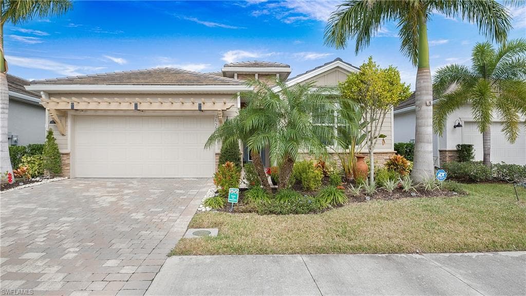 16563 Crescent Beach WAY BONITA SPRINGS, FL 34135
