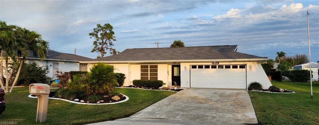 4205 SE 1st CT CAPE CORAL, FL 33904