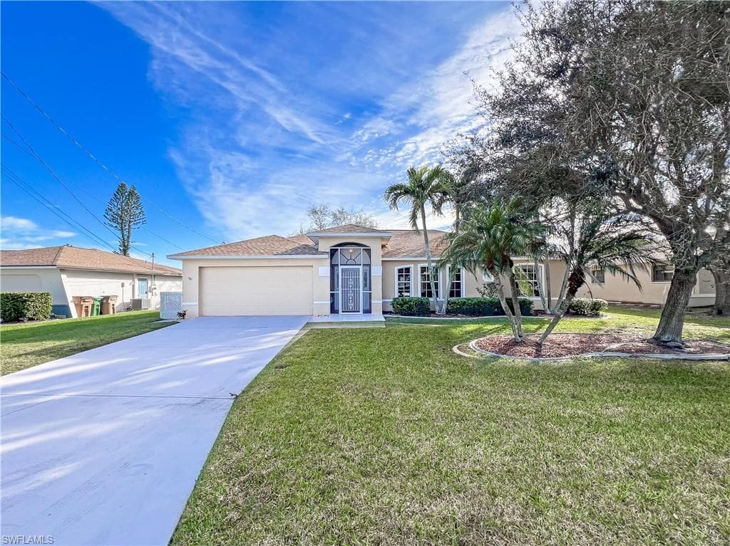 1025 SE 18th PL CAPE CORAL, FL 33990