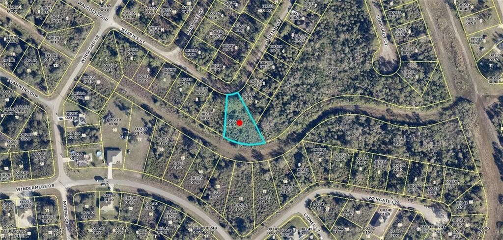 635 Jeffries ST LEHIGH ACRES, FL 33972