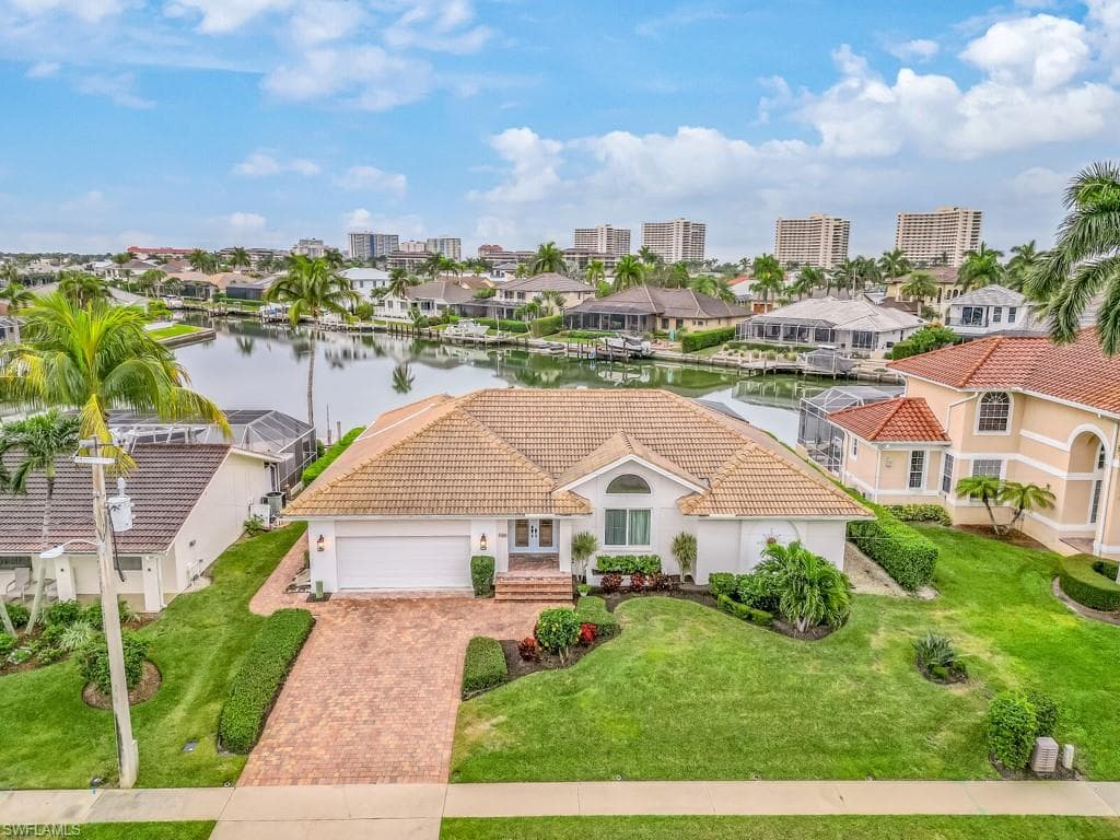 600 Diplomat CT MARCO ISLAND, FL 34145