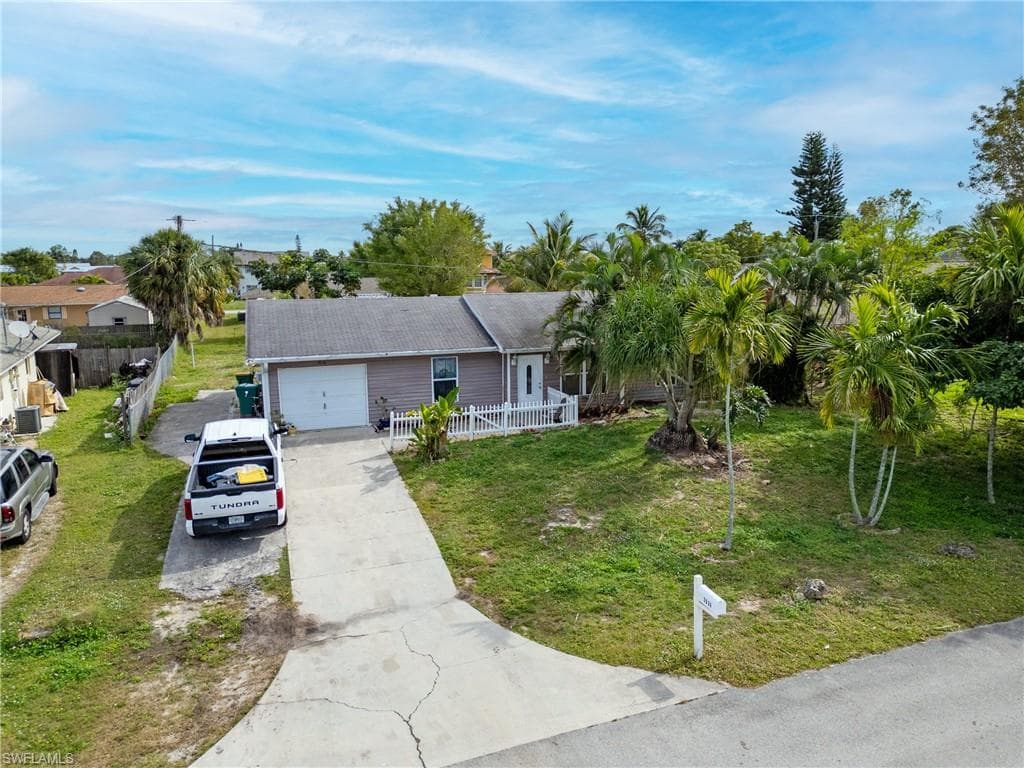 3036 52nd TER SW NAPLES, FL 34116