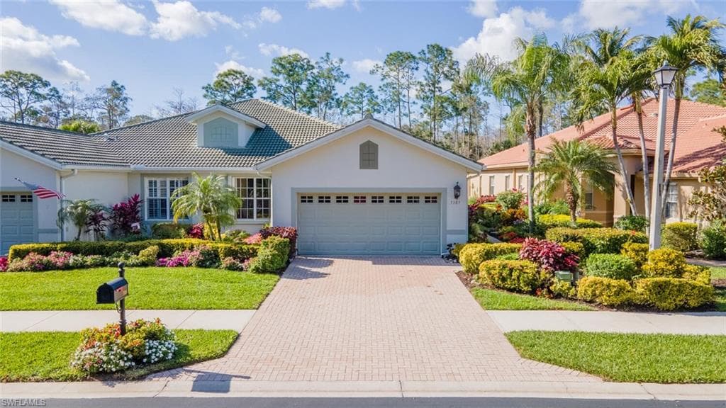 3585 Periwinkle WAY 1-44 NAPLES, FL 34114