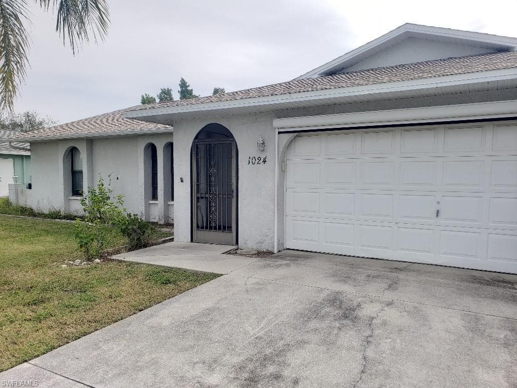 1024 SE 25th TER CAPE CORAL, FL 33904