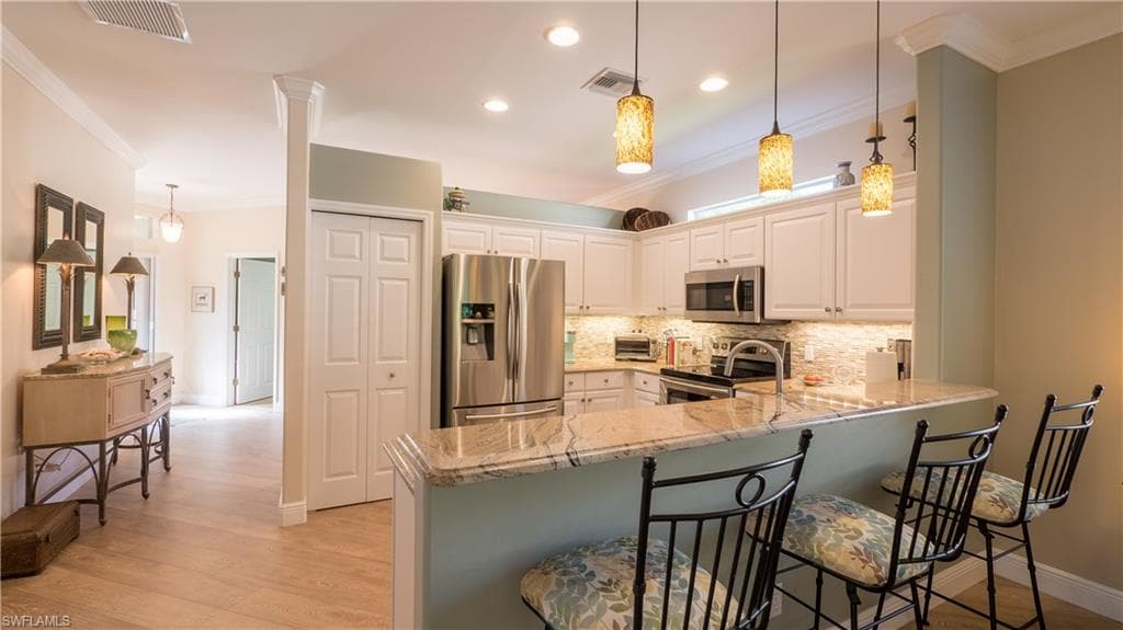 8317 Woodridge Pointe DR FORT MYERS, FL 33912