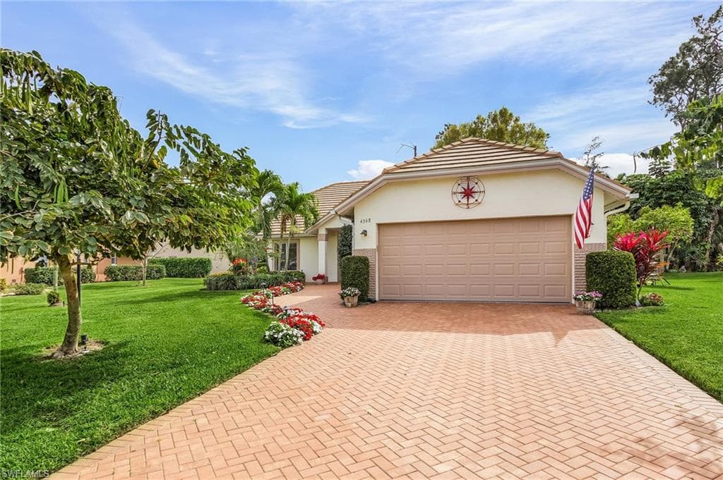 4368 Royal Wood BLVD NAPLES, FL 34112