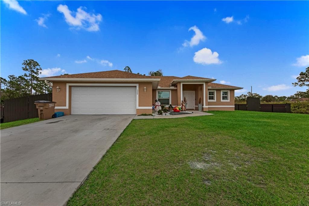 320 Canton AVE LEHIGH ACRES, FL 33936