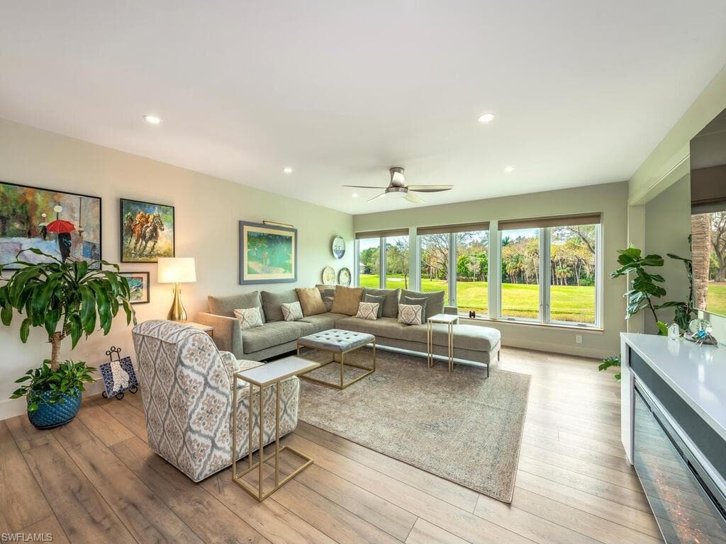 112 Wilderness DR F-223 NAPLES, FL 34105