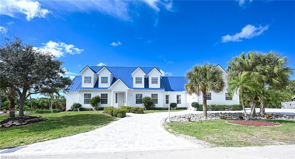 27070 Mora RD BONITA SPRINGS, FL 34135